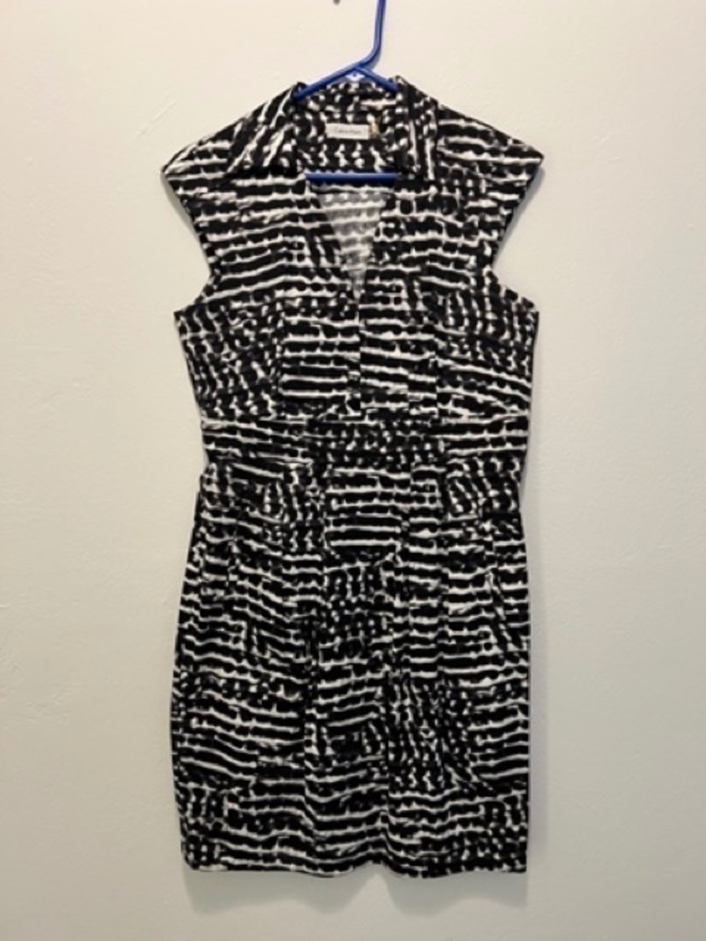 Calvin Klein Black and White Sleeveless Collared Business Dress size 10